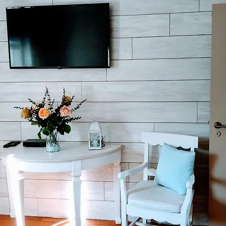 Apartment R. Teixeira Da Mota Лагуш