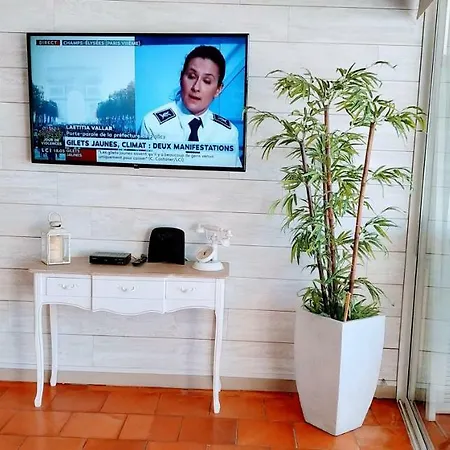 Apartment R. Teixeira Da Mota *