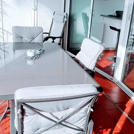 Apartment R. Teixeira Da Mota Lagos